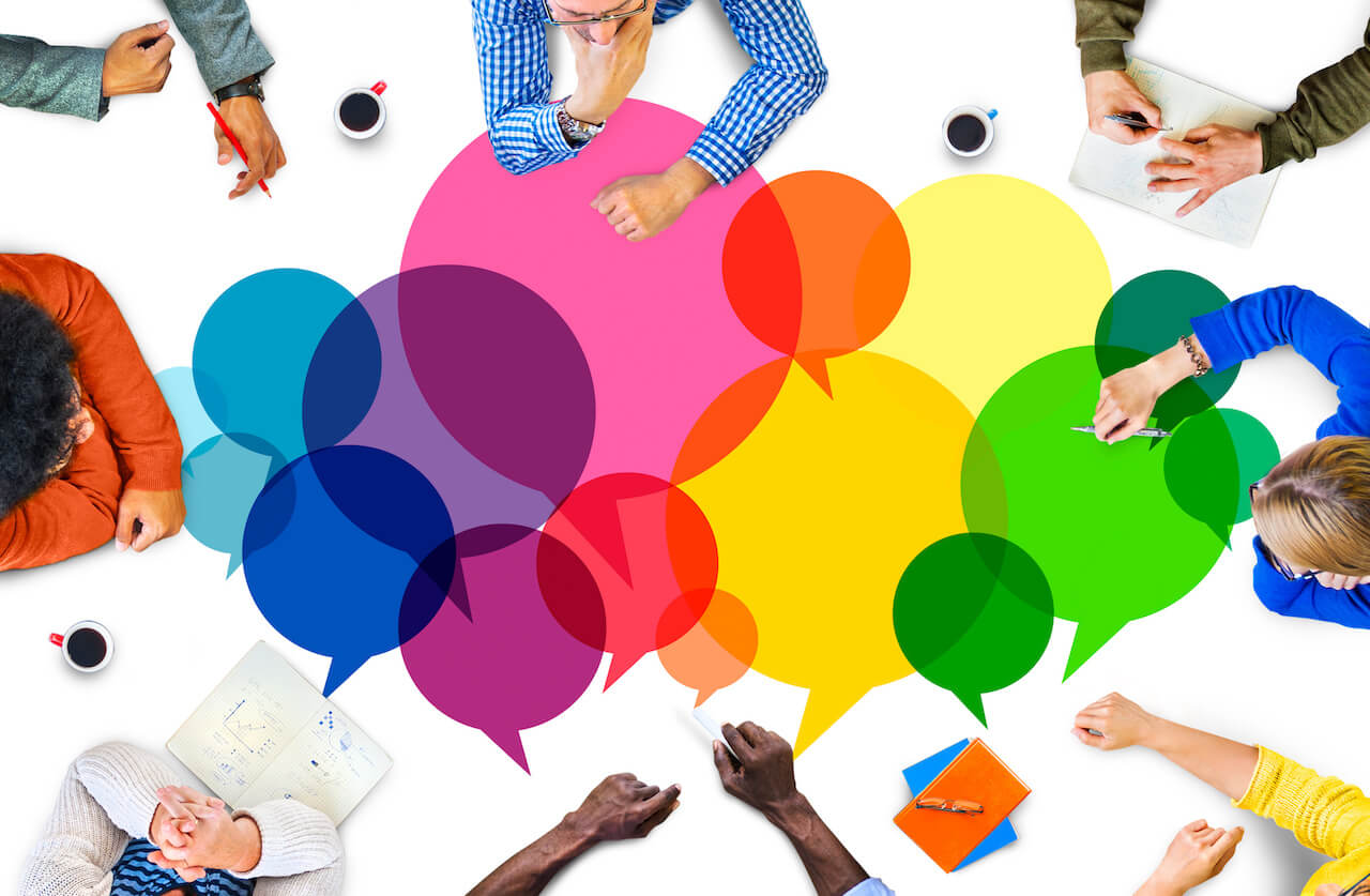 Top 11 Advantages of Live Chat BOTS For Your Business